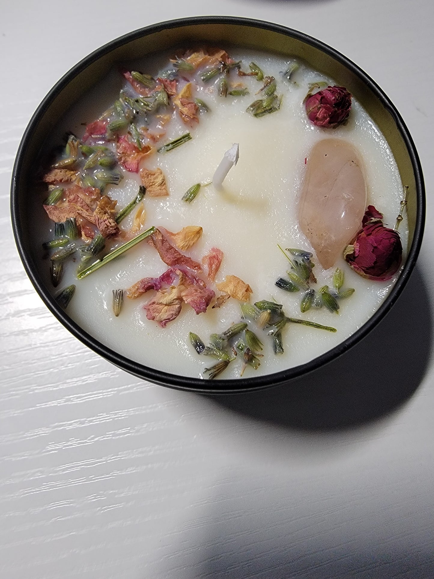 Lavender Rosemary Scent & Rose quartz candle for Love/Selflove